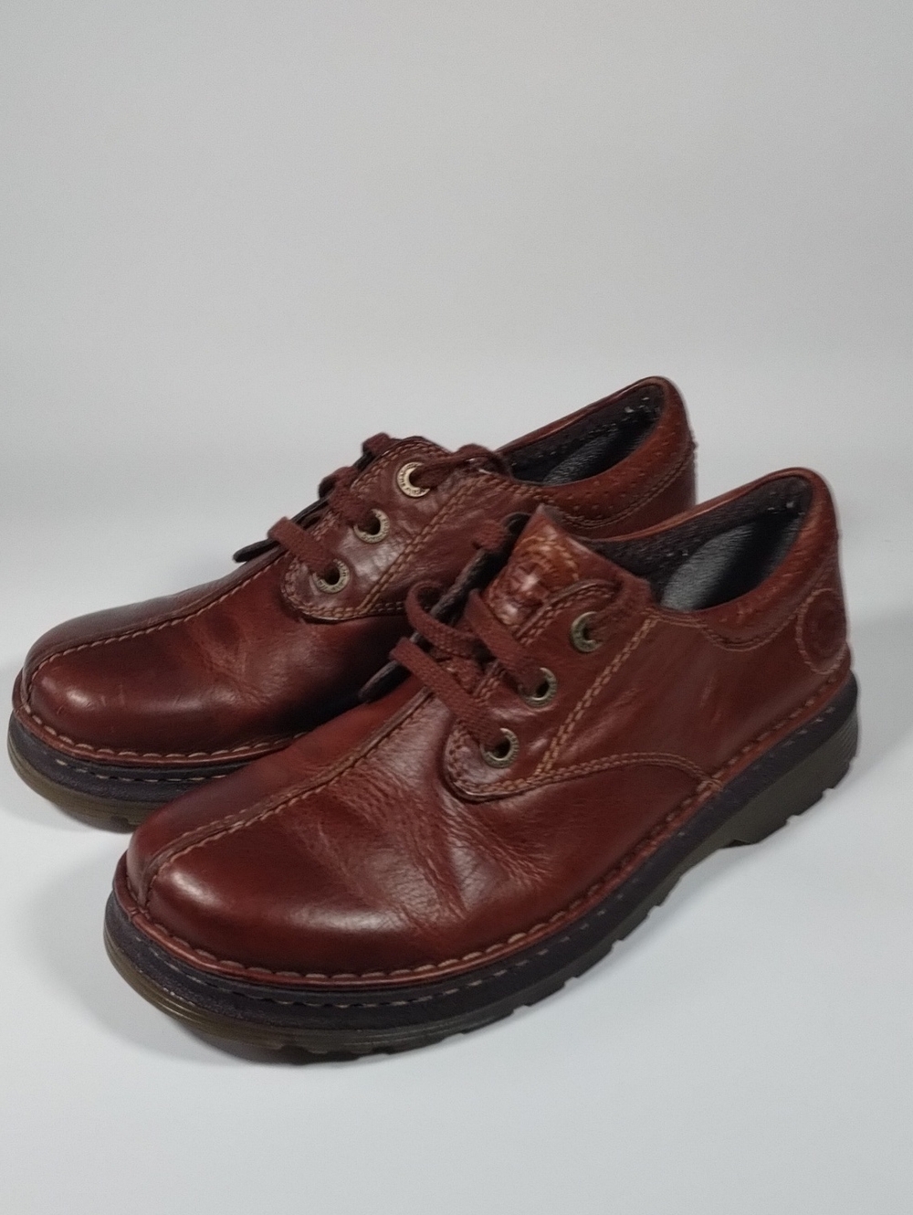 Dr. Martens Men's Brown Leather Lace-Up Oxfords